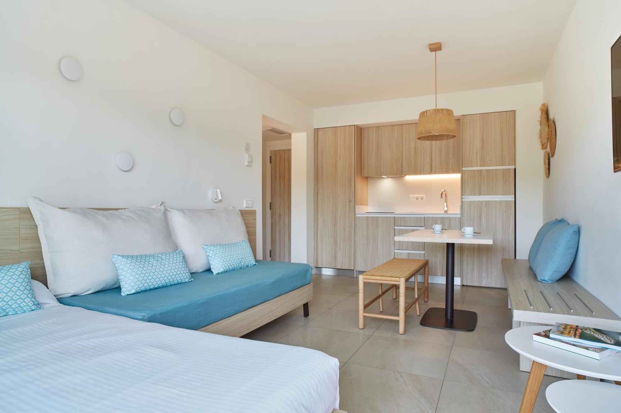 Apartamentos San Miguel Park & Esmeralda Mar Port de Sant Miguel Pokoj fotografie