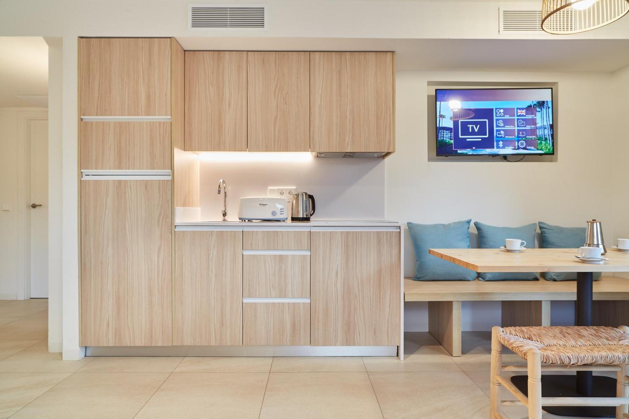 Apartamentos San Miguel Park & Esmeralda Mar Port de Sant Miguel Pokoj fotografie