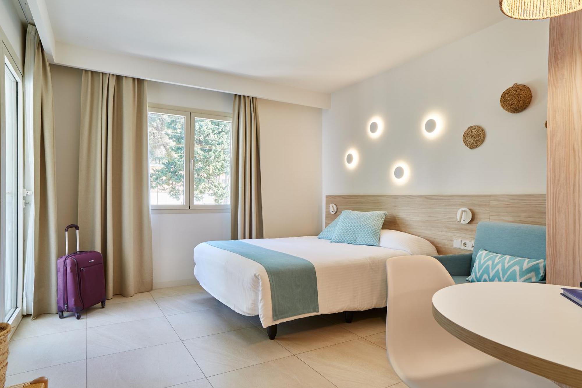 Apartamentos San Miguel Park & Esmeralda Mar Port de Sant Miguel Pokoj fotografie